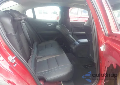 2022 Volvo S60 B5 Inscription/B5 Momentum из США, поврежденный, VIN 7JRL12FZXNG189851